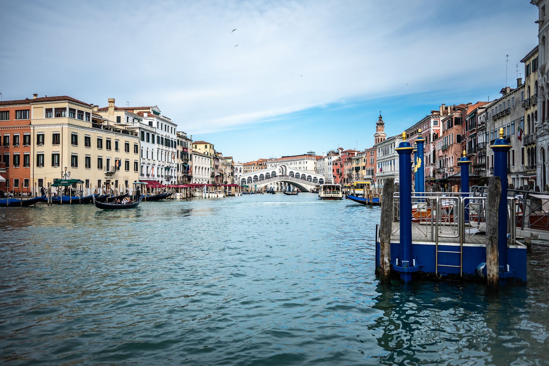 The Grand Canal looking towards the Rialto Bridge in daylight